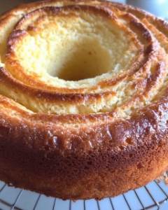 Bolo de Iogurte Simples
