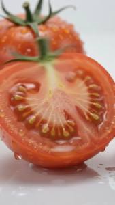 Urologistas alertam: comer tomate todo dia causa uma mudança inesperada na próstata…